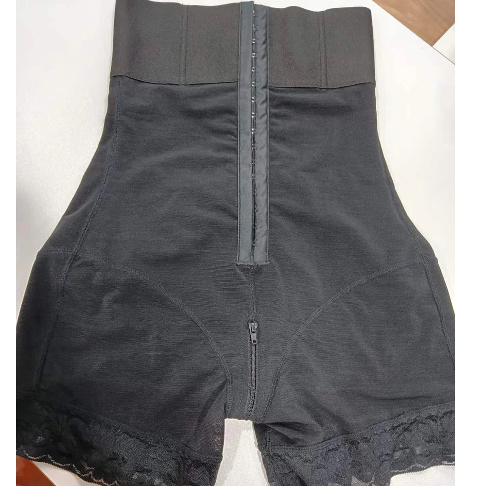 Gaine amincissante et rehausseur de fesses
